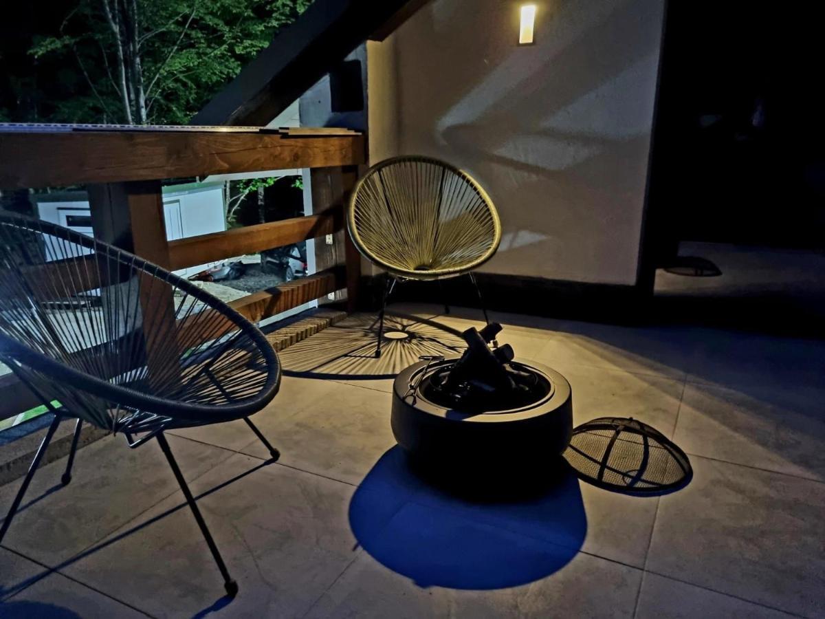 Vila Blanc Valiug Crivaia Exteriér fotografie